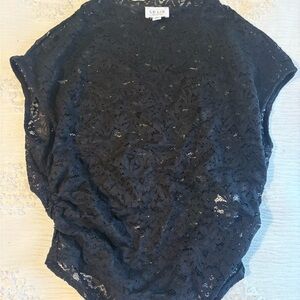Le Lis Elegant Black Lace Top